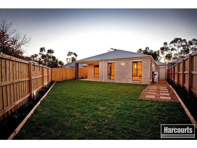39 Stanhope Place, Pakenham VIC 3810