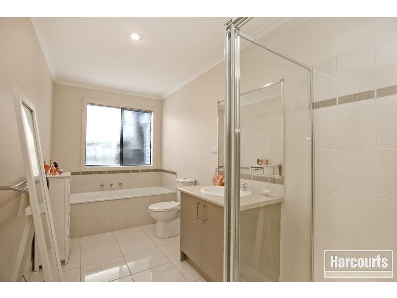 86 Melissa Way, Pakenham VIC 3810