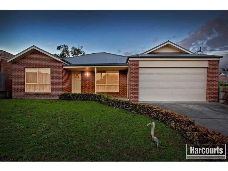 26 Ben Drive, Pakenham VIC 3810