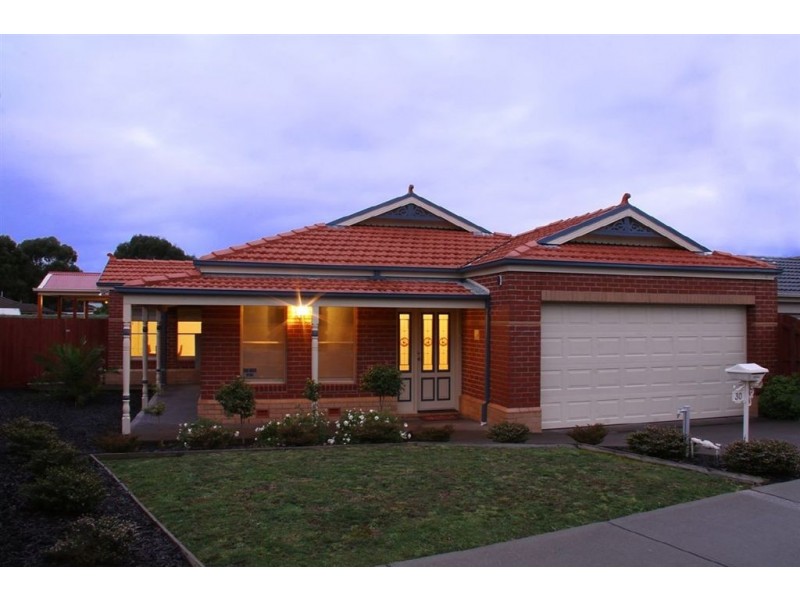 30 Parman Avenue, Pakenham VIC 3810