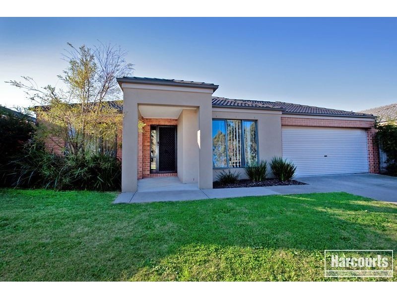 27 Syme Road, Pakenham VIC 3810