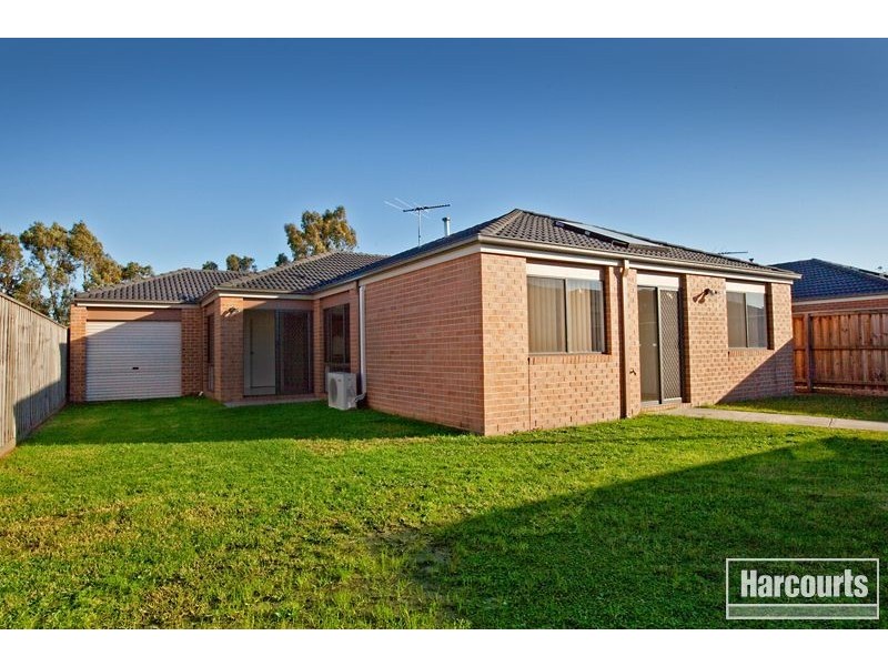 27 Syme Road, Pakenham VIC 3810