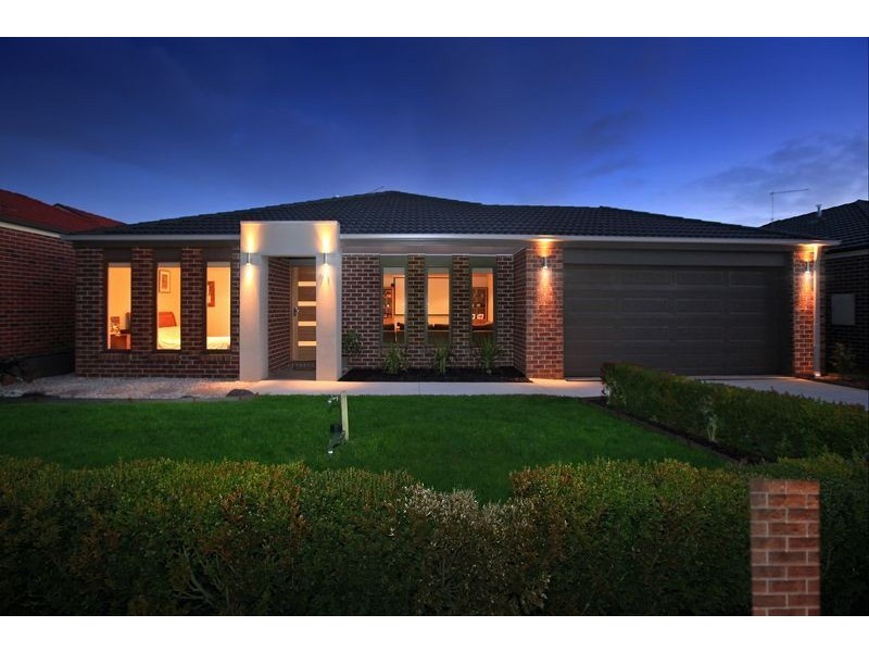 71 Manna Gum Drive, Pakenham VIC 3810