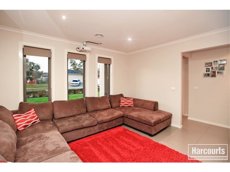 71 Manna Gum Drive, Pakenham VIC 3810