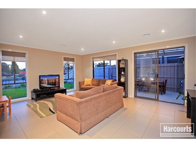 71 Manna Gum Drive, Pakenham VIC 3810