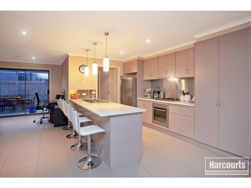 71 Manna Gum Drive, Pakenham VIC 3810