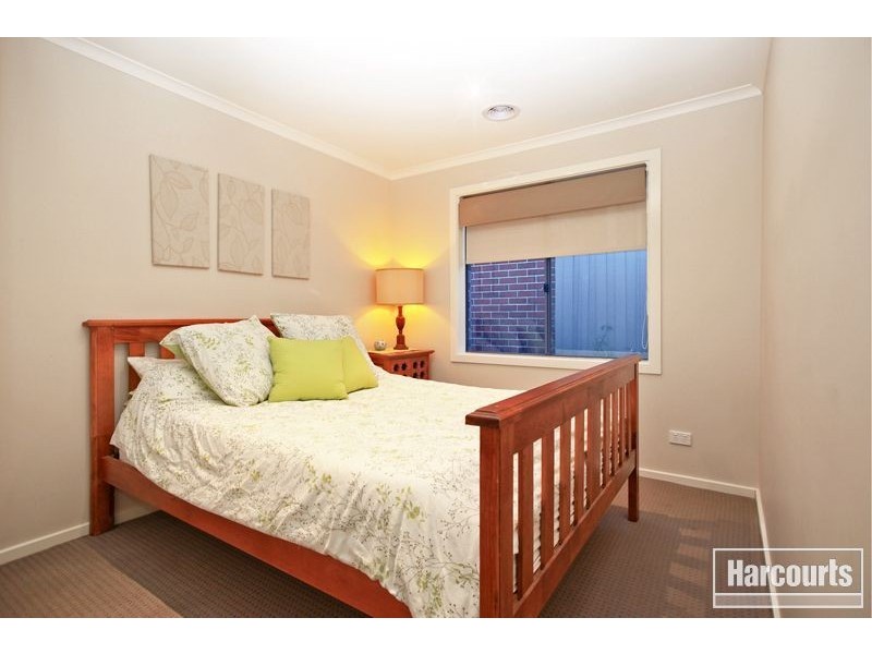 71 Manna Gum Drive, Pakenham VIC 3810