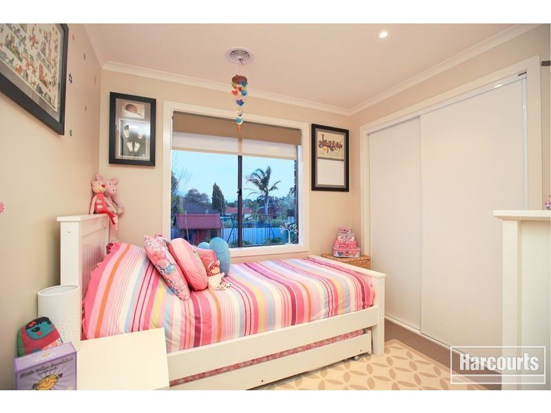 71 Manna Gum Drive, Pakenham VIC 3810