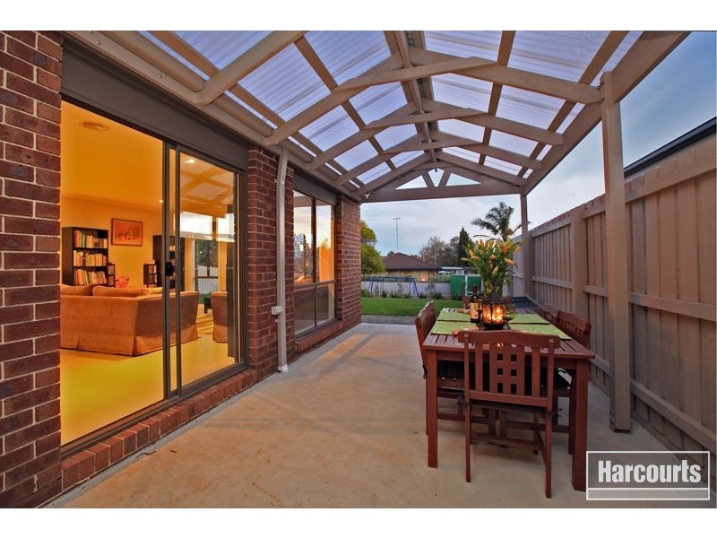 71 Manna Gum Drive, Pakenham VIC 3810