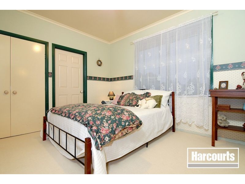 4 Meeking Drive, Pakenham VIC 3810