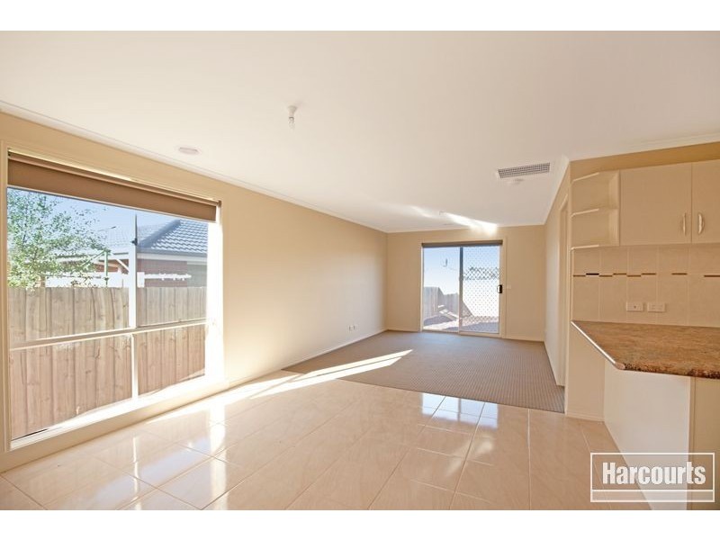 9 Ash Crescent, Pakenham VIC 3810