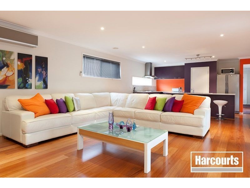 39 Greendale Boulevard, Pakenham VIC 3810