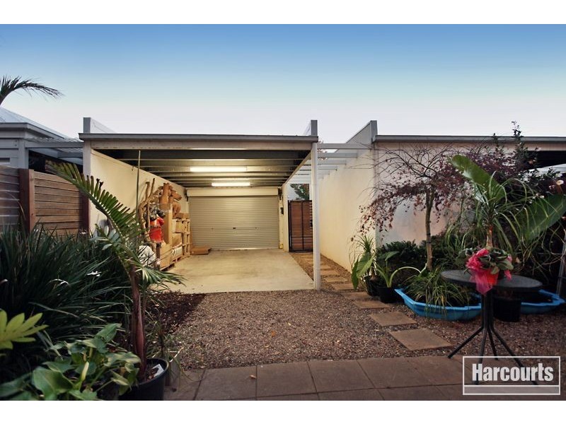7/2 The Entrance, Pakenham VIC 3810