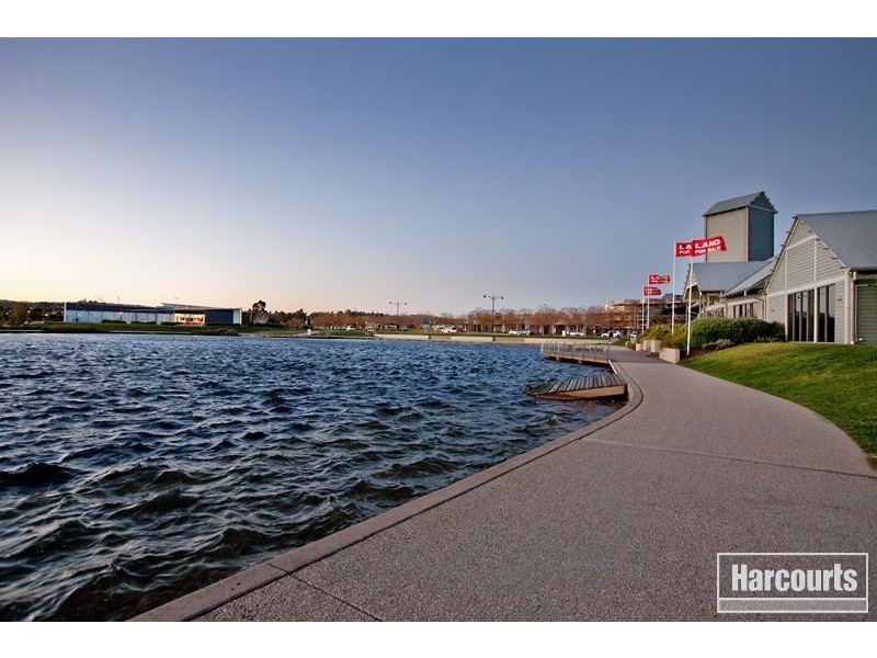 7/2 The Entrance, Pakenham VIC 3810