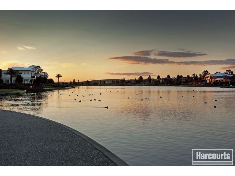 7/2 The Entrance, Pakenham VIC 3810