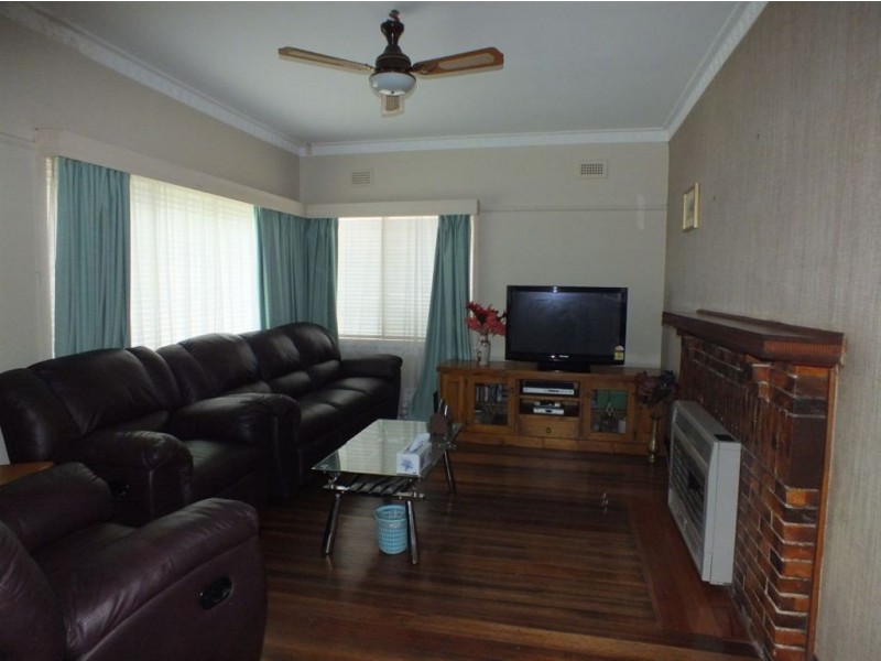 6 Snodgrass Street, Pakenham VIC 3810