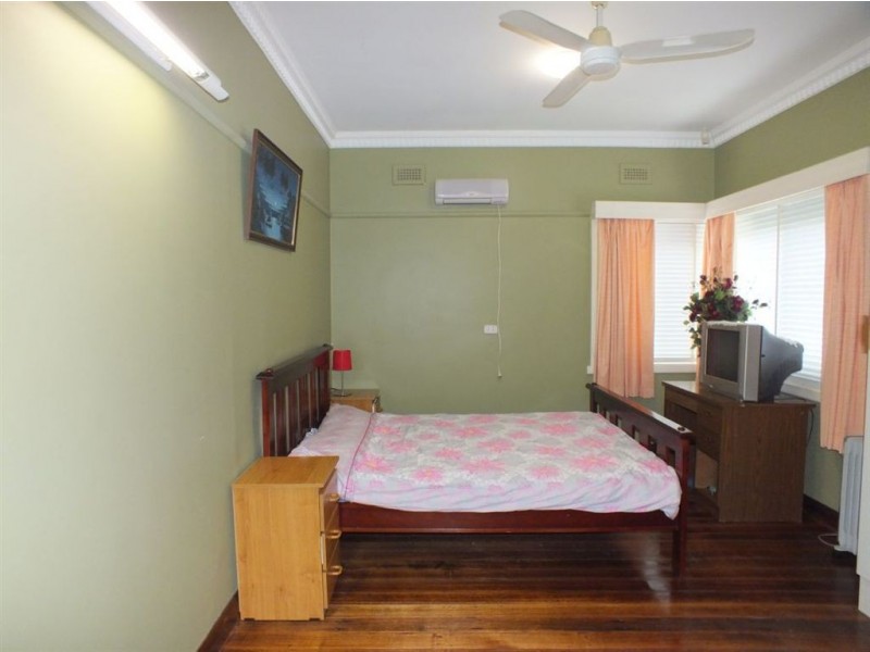 6 Snodgrass Street, Pakenham VIC 3810