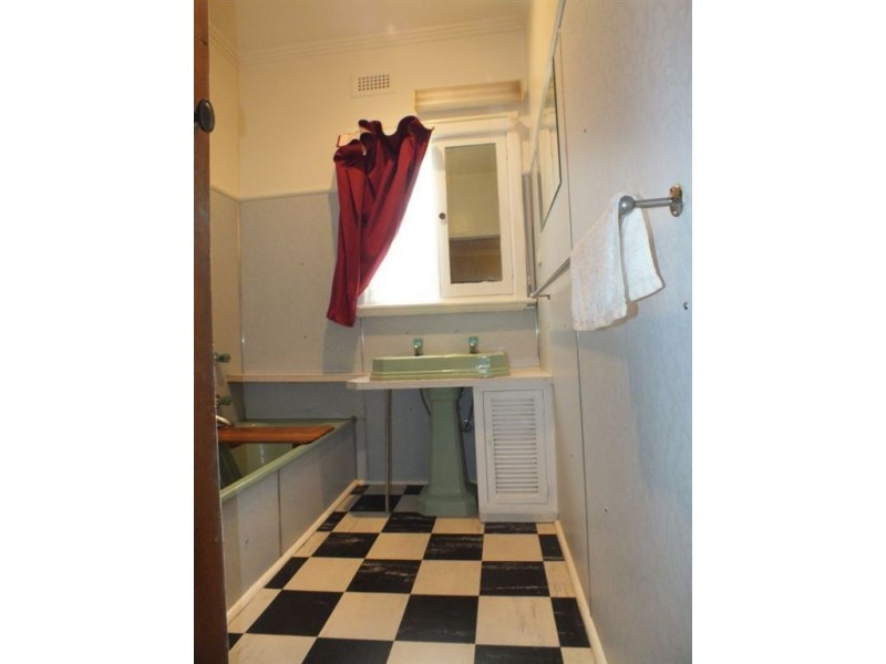 6 Snodgrass Street, Pakenham VIC 3810