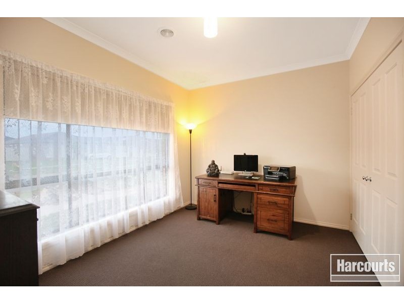 23 Viola Avenue, Pakenham VIC 3810