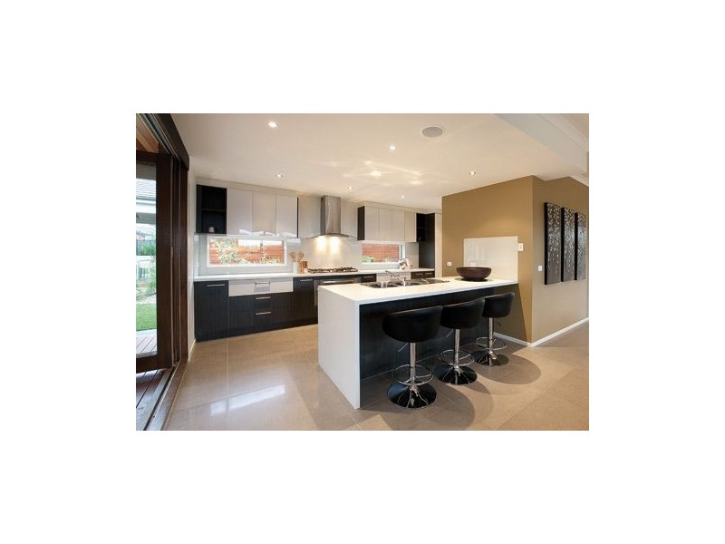 3 Caversham Drive, Pakenham VIC 3810