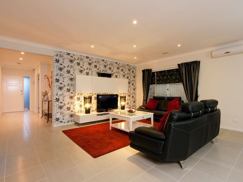 27 Salvia Avenue, Pakenham VIC 3810