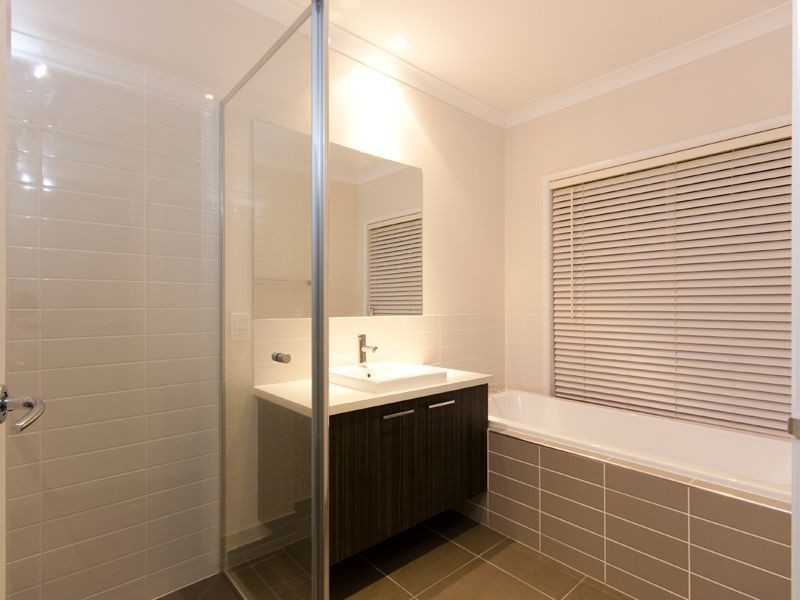 27 Salvia Avenue, Pakenham VIC 3810