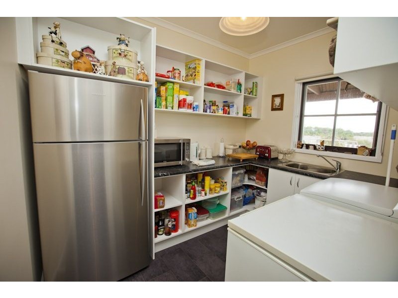 2180 Princes Highway, Nar Nar Goon VIC 3812
