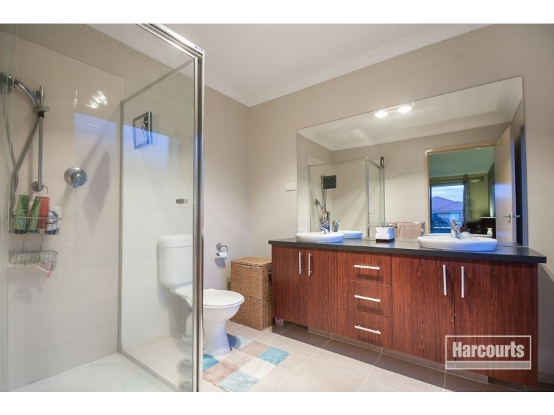 23 Amberley Drive, Pakenham VIC 3810