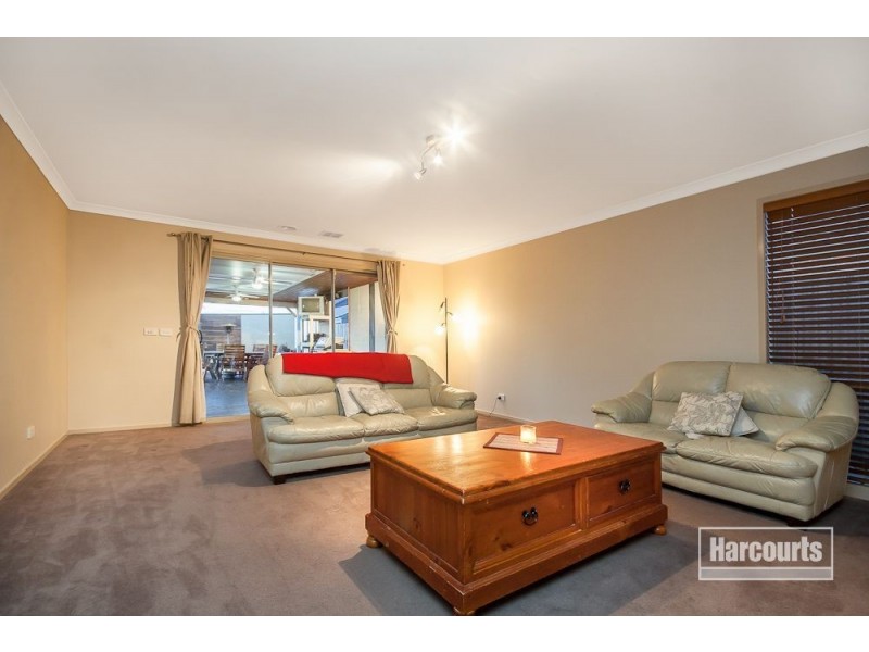 23 Amberley Drive, Pakenham VIC 3810