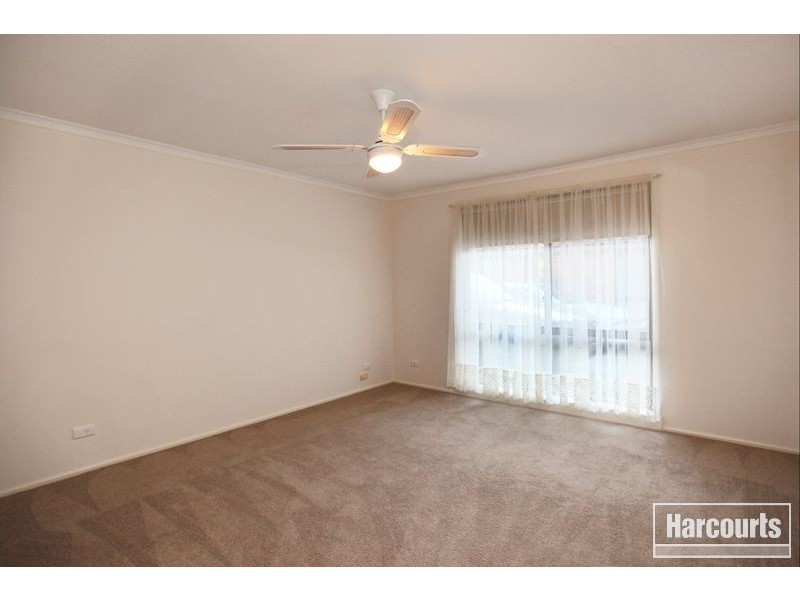 3/9 Roger Street, Pakenham VIC 3810