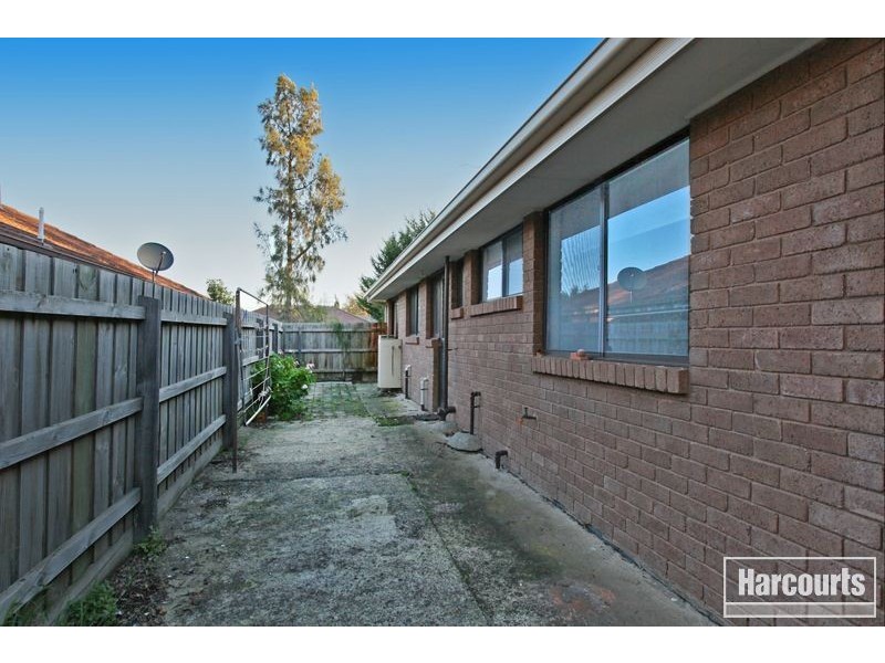 3/9 Roger Street, Pakenham VIC 3810