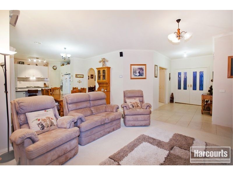 10 Snell Road, Nar Nar Goon VIC 3812