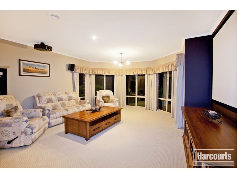 10 Snell Road, Nar Nar Goon VIC 3812