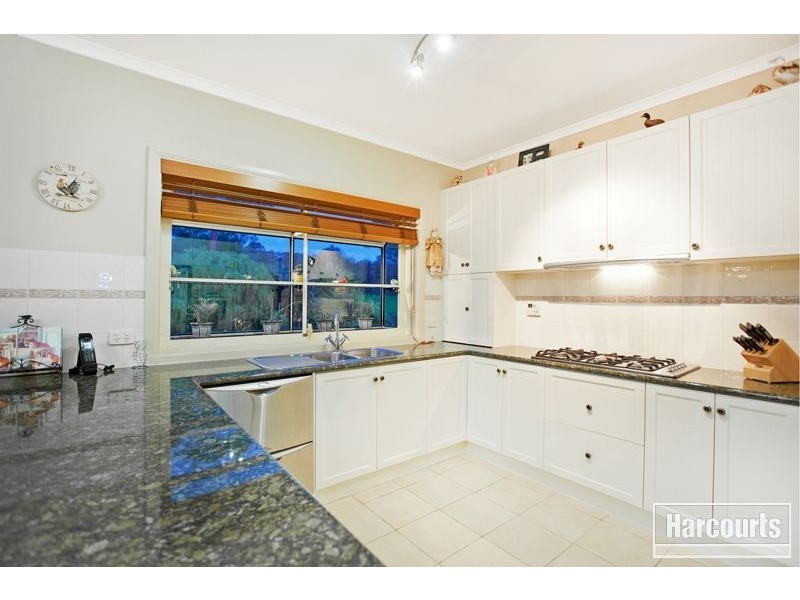 10 Snell Road, Nar Nar Goon VIC 3812