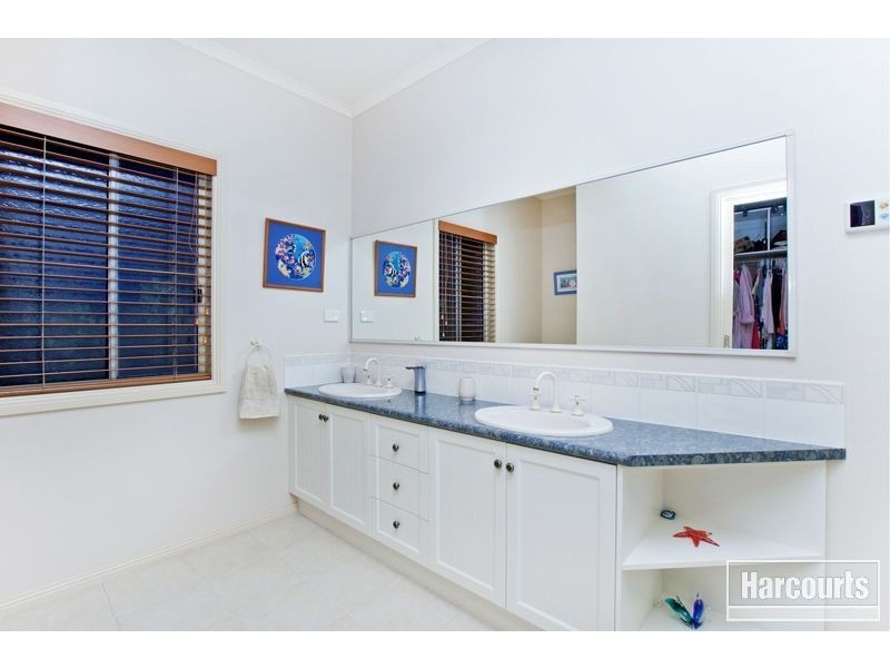 10 Snell Road, Nar Nar Goon VIC 3812