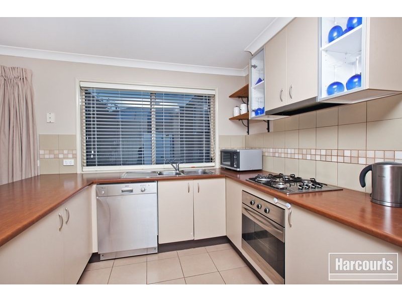 12 Wonboyn Close, Pakenham VIC 3810