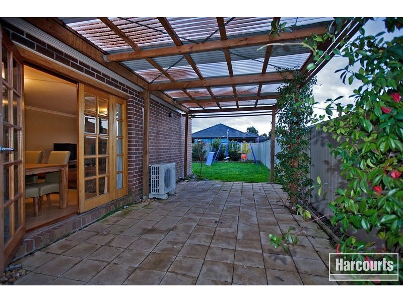 12 Wonboyn Close, Pakenham VIC 3810