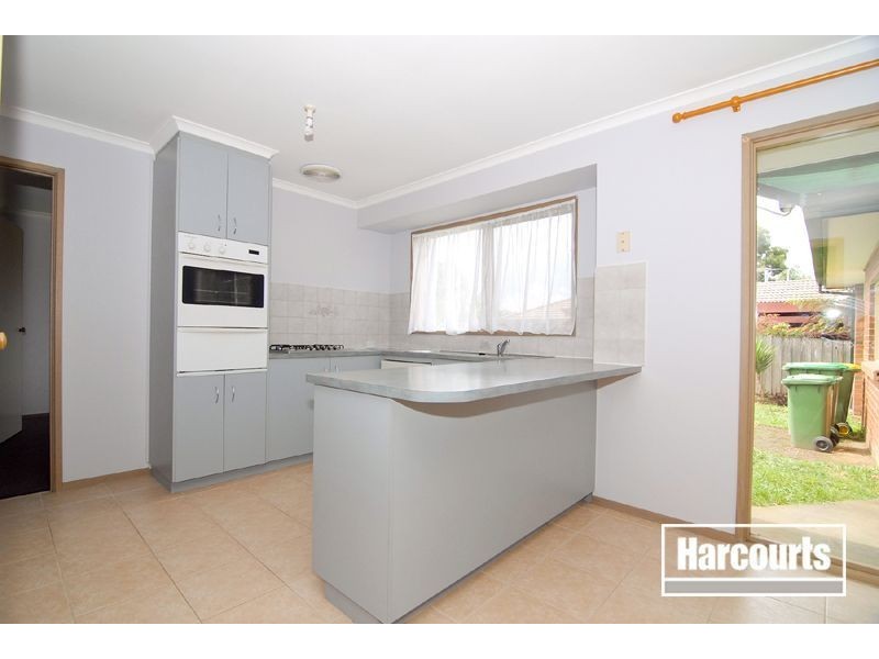 6 Nabilla Court, Pakenham VIC 3810