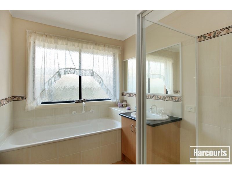 4 Silver Gum Drive, Pakenham VIC 3810