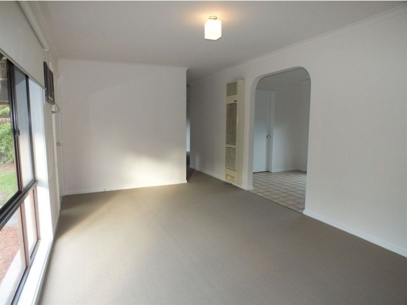 3/2 Tania Court, Pakenham VIC 3810