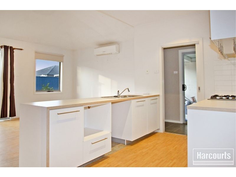 44 The Parkway, Pakenham VIC 3810