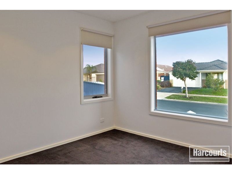 44 The Parkway, Pakenham VIC 3810