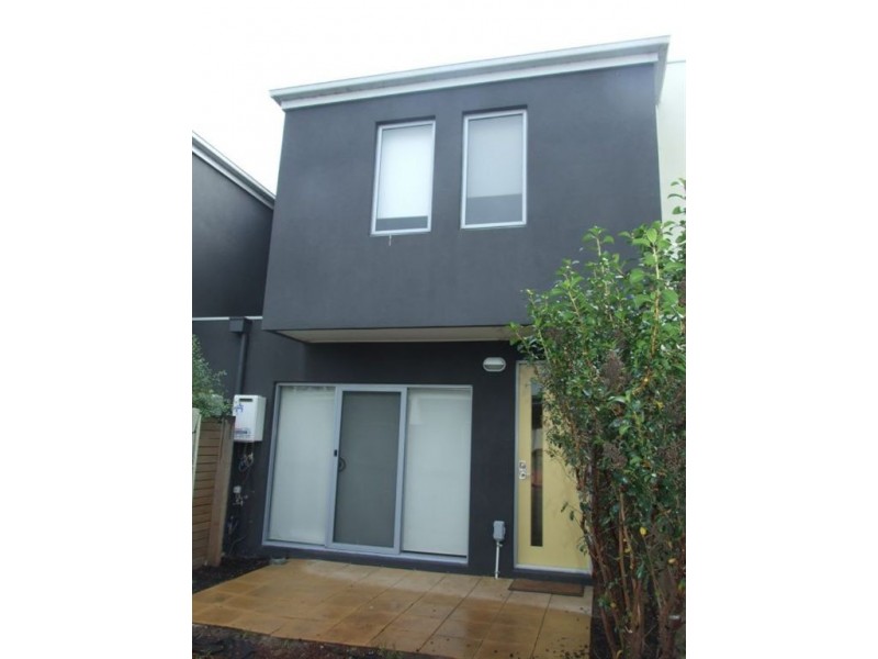 3/2 The Entrance, Pakenham VIC 3810