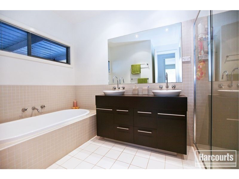 1 Jardine Court, Pakenham VIC 3810