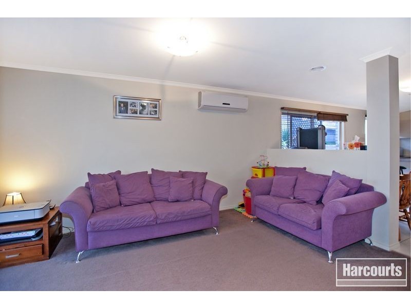 10 Ash Crescent, Pakenham VIC 3810