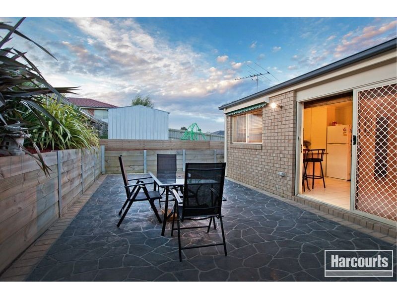10 Ash Crescent, Pakenham VIC 3810
