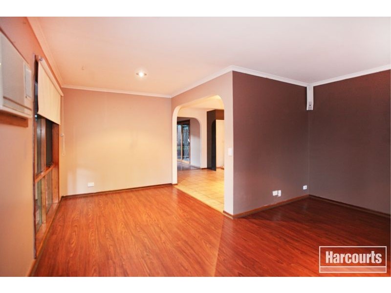 4 Gibb Court, Pakenham VIC 3810