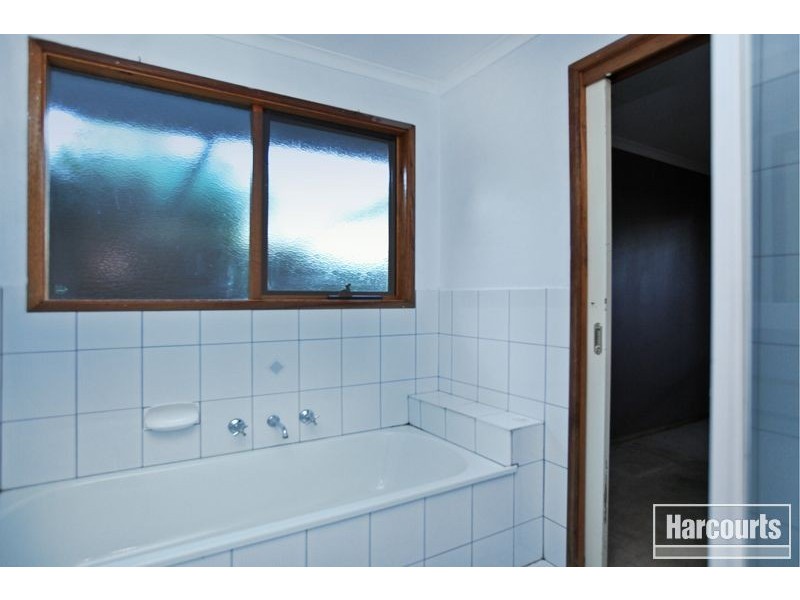 4 Gibb Court, Pakenham VIC 3810