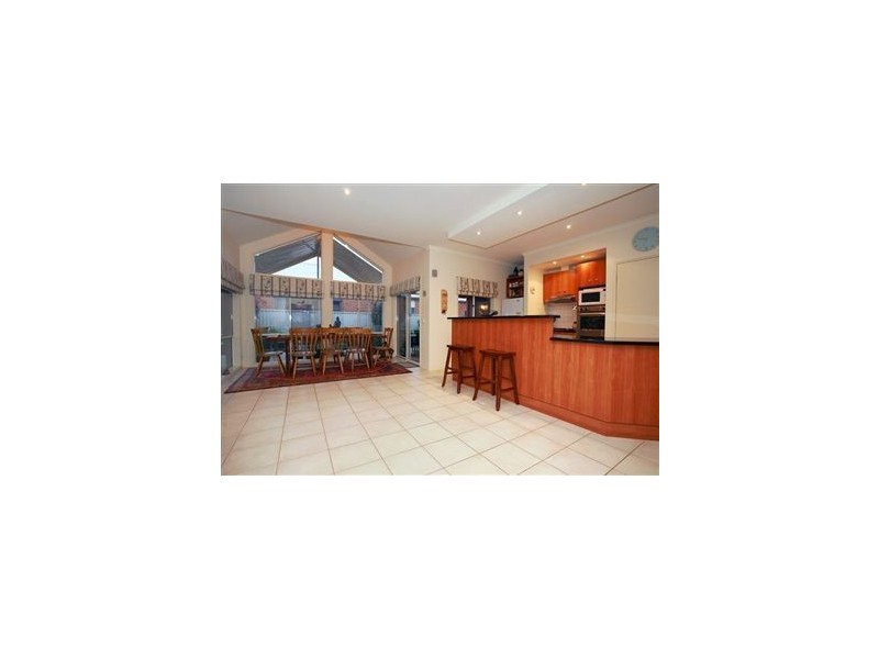 50 Flinders Chase, Pakenham VIC 3810