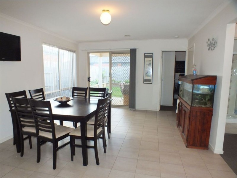 70 Pommel Street, Pakenham VIC 3810